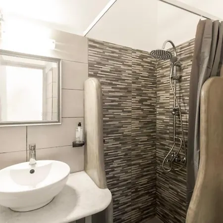 Santanna White Apartamento *